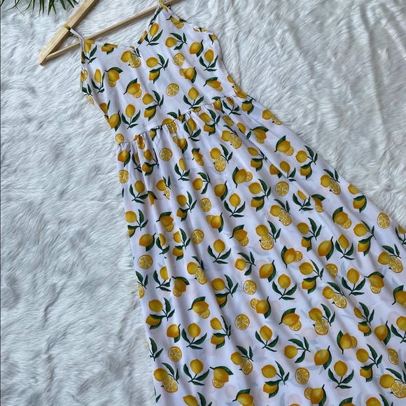 🌻lemon print summer dress 
🌻length-47
🌻bust -28. - Picture 5 of 7